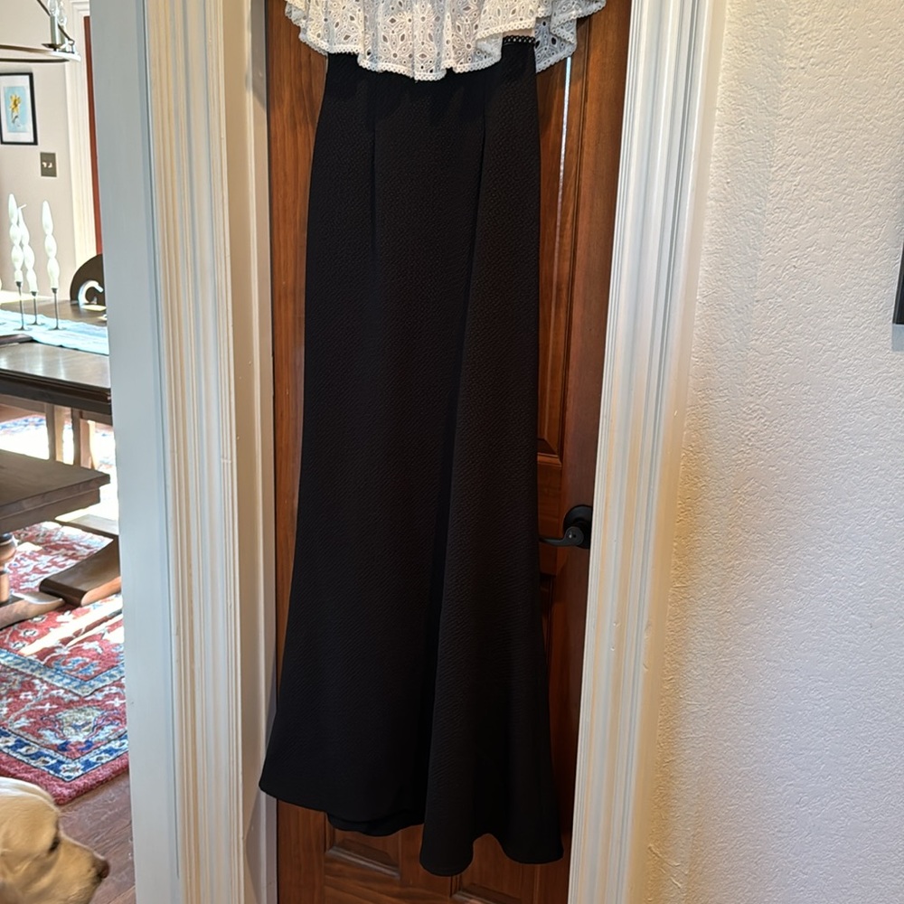 Tadashi Shoji off the shoulder dress - Picture 3 of 9